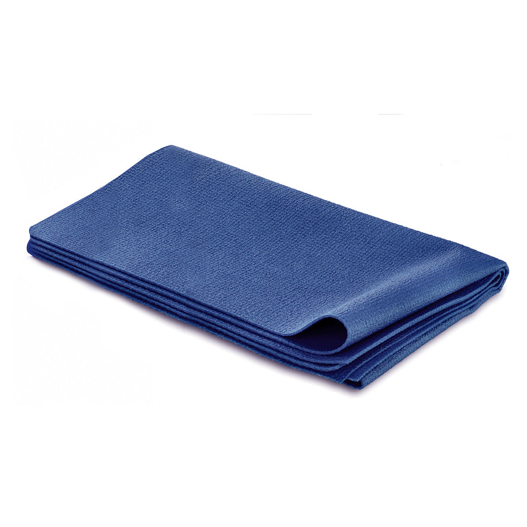 Alfombrilla de yoga plegable de 2mm en color azul de la marca Sukha Argentina, vista en la imagen.