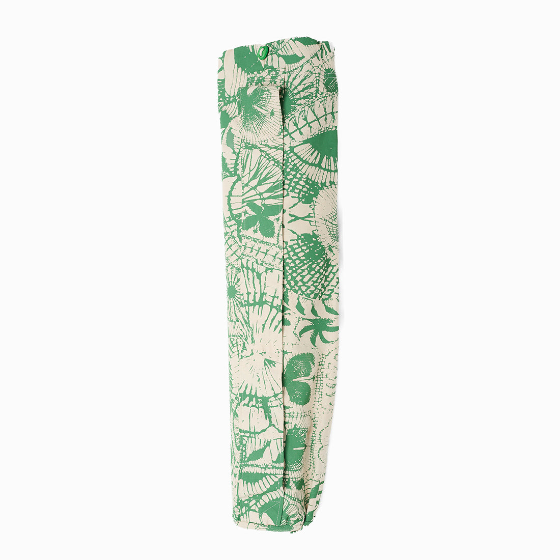 Portamat y combo mat verde de Sukha Argentina con diseño funcional y resistente, ideal para organizar y decorar espacios.