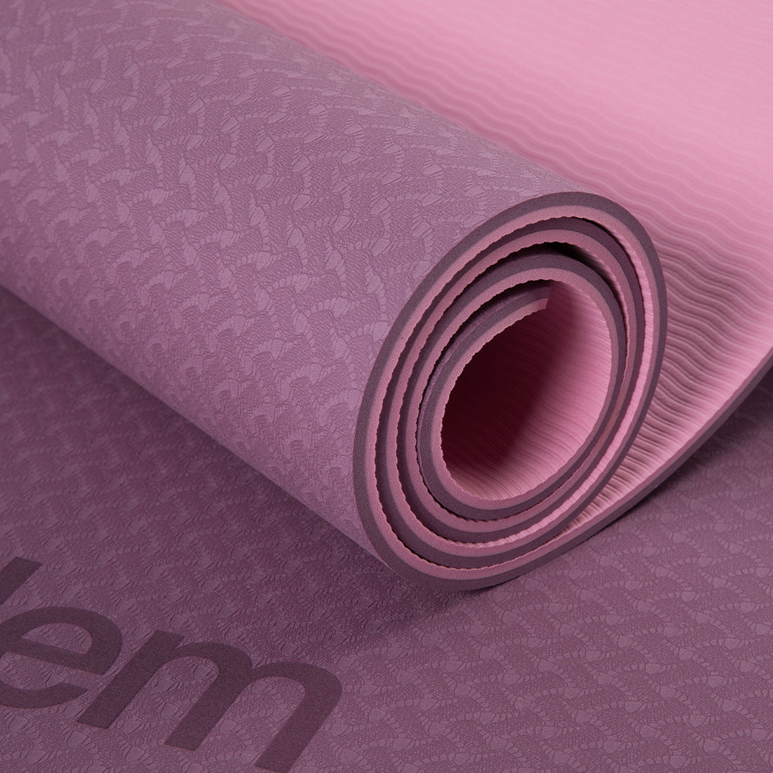 Esteras de yoga ecológicas TPE Sukha Argentina en color violeta, con superficie antideslizante y diseño duradero.