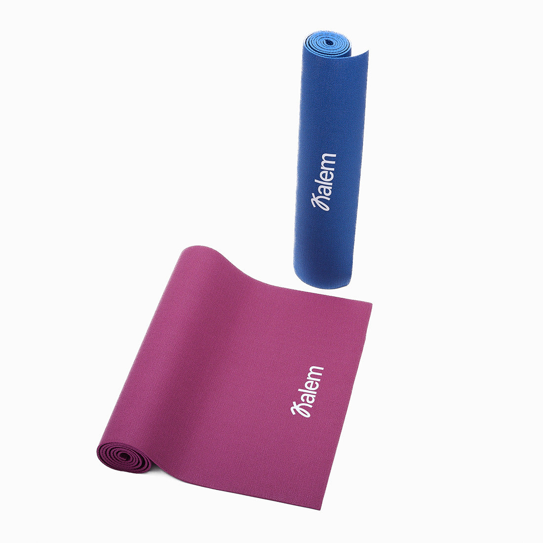 Combo de 6 mats Ultra Kalem de Sukha Argentina sobre una mesa de trabajo, ideal para protección y comodidad.